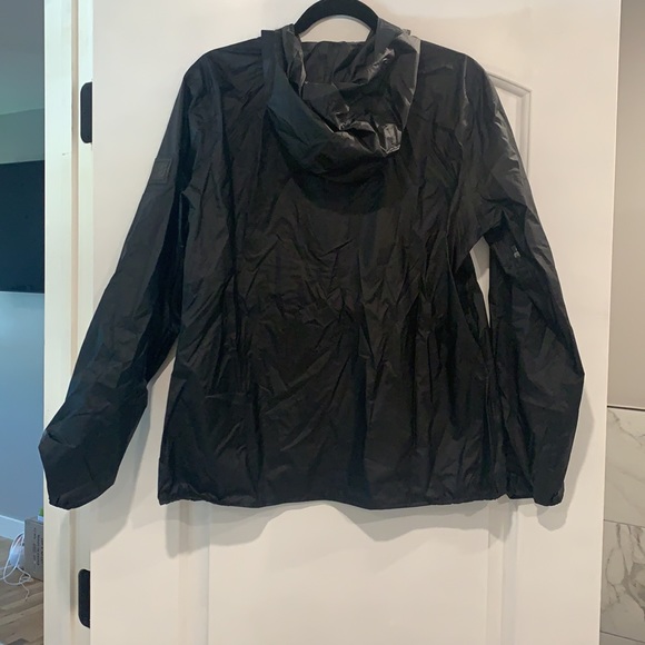 Host Pick!! Under Armour impasse rain shell jacket - Picture 9 of 12